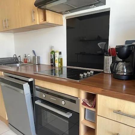 Parc Exflora With Parking, 2br Apartament Antibes