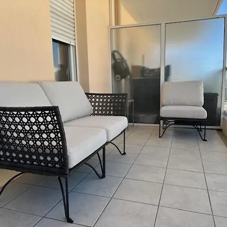 Apartament Parc Exflora With Parking, 2br *